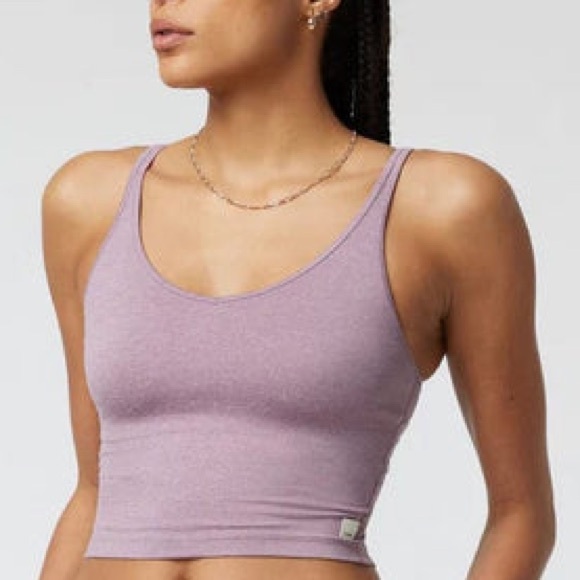Vuori Tops - Vuori Women’s Halo Performance Crop Light Purple Athletic Top Size XS